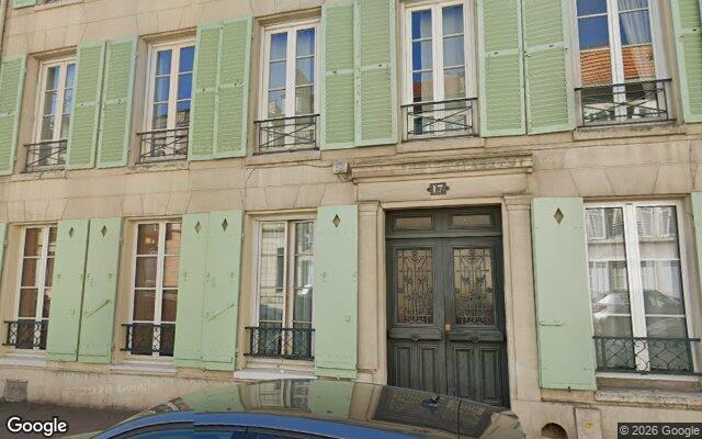 Façade : 17 rue de la République, Saint-Germain-en-Laye