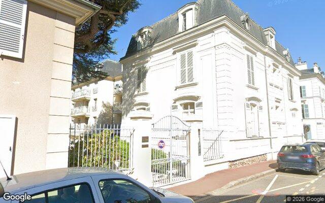 Façade : 1 rue de Tourville, Saint-Germain-en-Laye